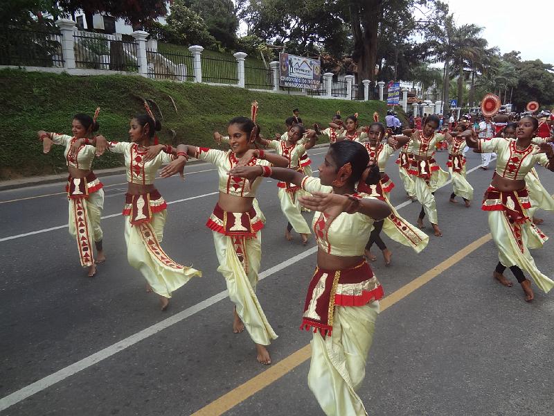 DSC03338.JPG - Sep 8-12, 2014 街頭遊行 (斯里蘭卡，可倫坡) [Parade, Colombo, Sri Lanka]-161